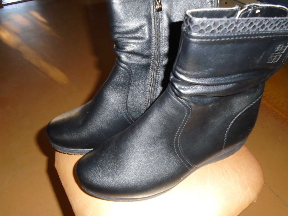 продам сапоги зимние женские