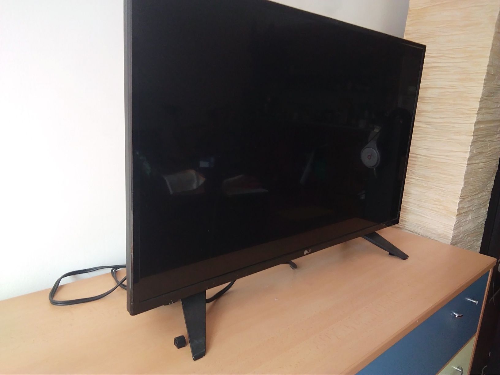 LCD Телевизор LG 32'