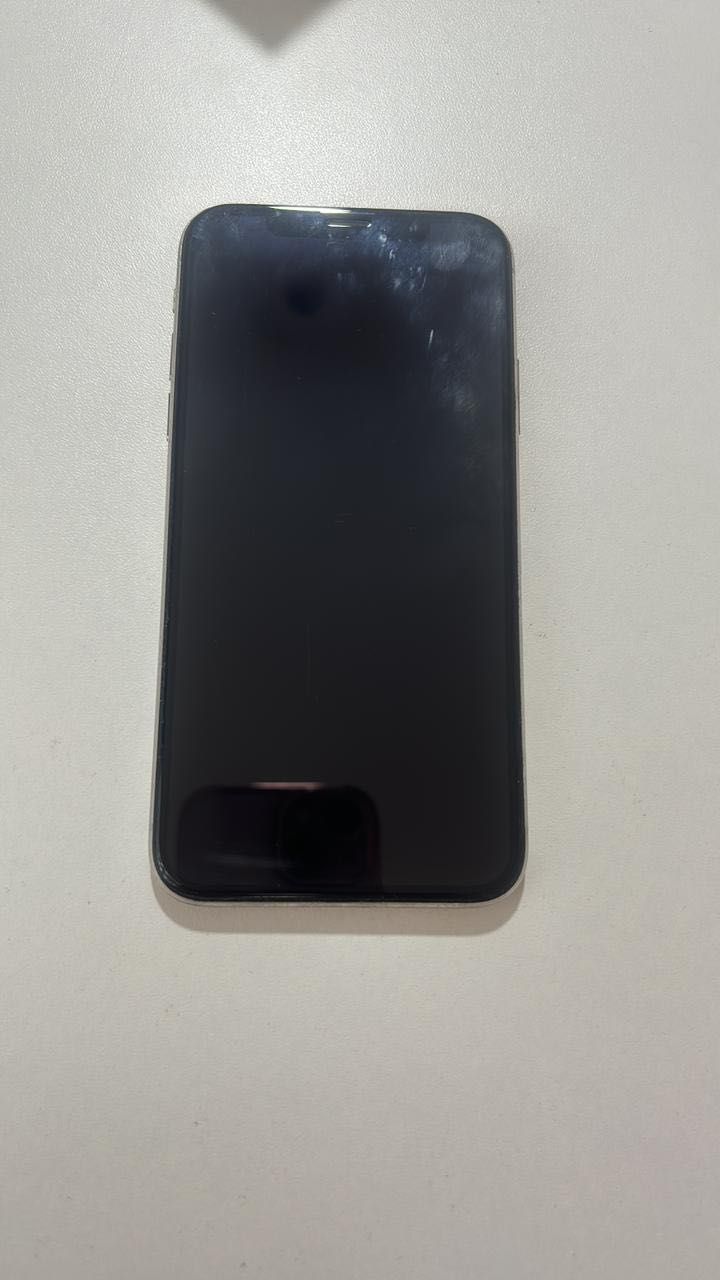 iPhone X- 10, белый 64 гб
