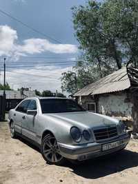 Mercedes Benz W210