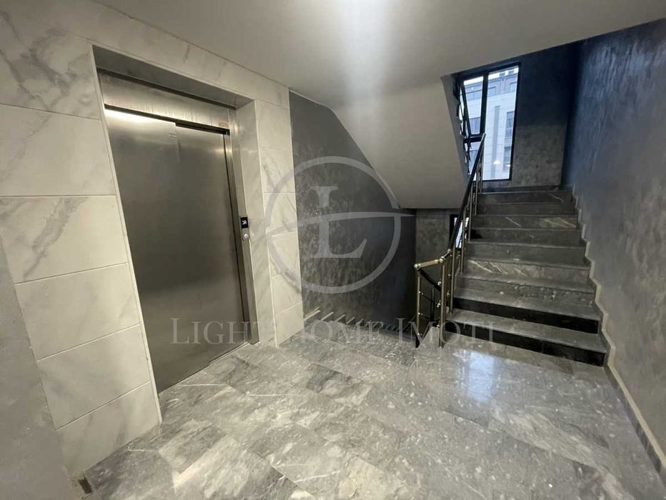 Продава се Тристаен апартамент в Пловдив, Христо Смирненски - 113 кв.м за 1638 €/кв.м - Снимка #14