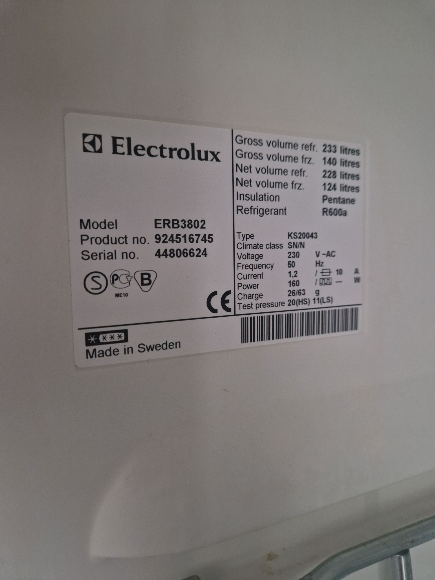 Хладилник с Фризер Electrolux 400 литра А+