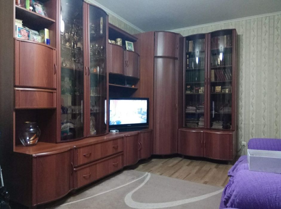 Продам горку. Производство Беларусь.  Цвет- миланский орех. Цена 50000