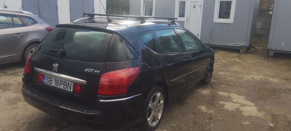 Vând Peugeot 407 break
