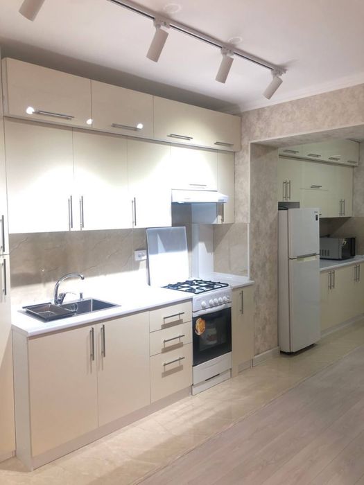 Сдаётся Срочно Ц.1 Ор-р Бибигон Эко парк 2/комнатная Евро квартира