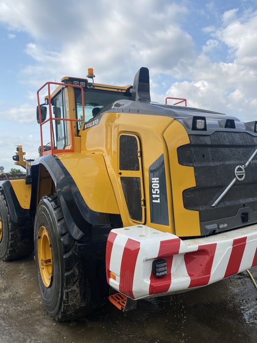 Vand sau Inchiriez Incarcator frontal VOLVO L150H
