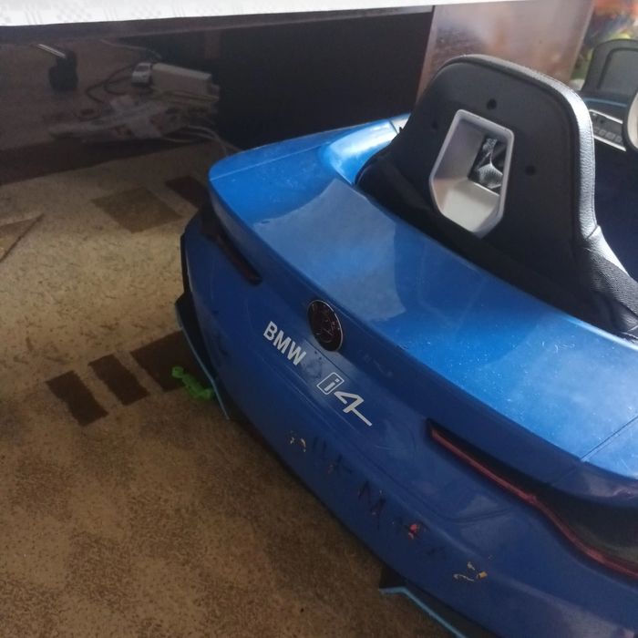 Mașinuță electrică pentru copii