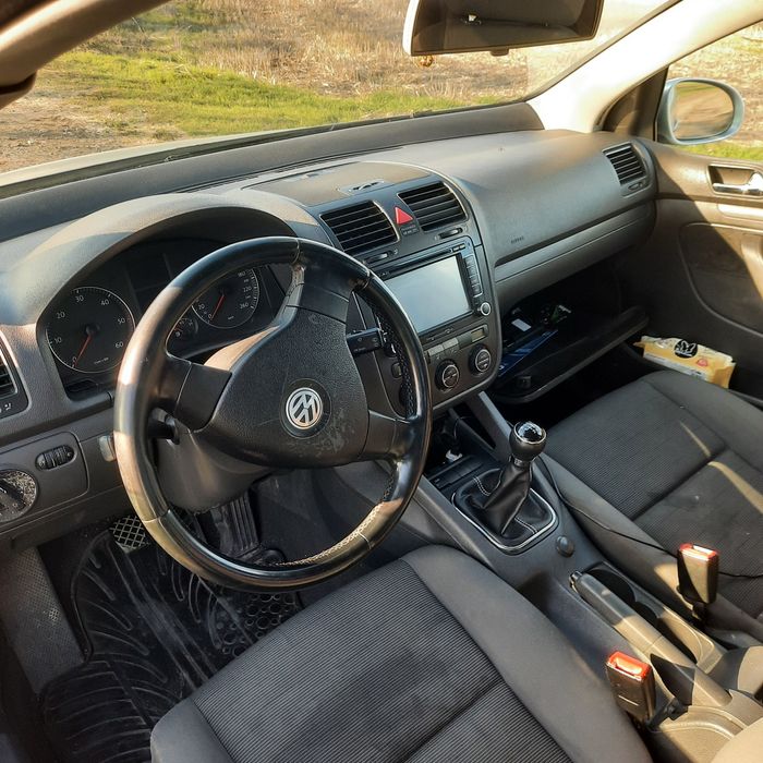 Golf 5 urgent se vinde