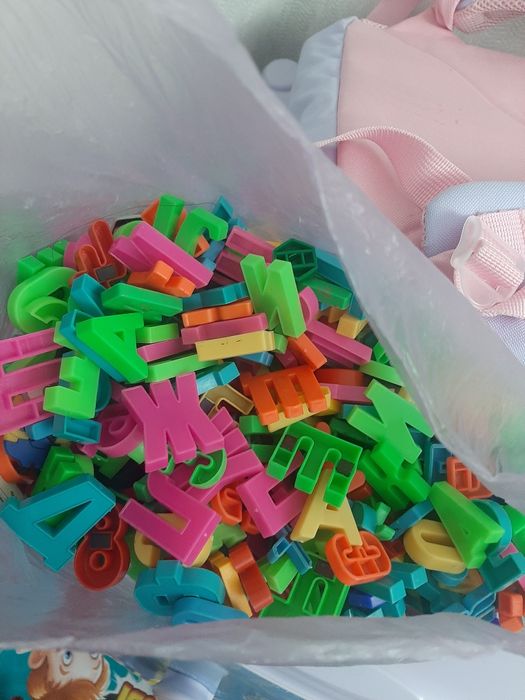 Продам магнитные буквы цифры для доск