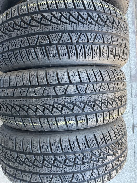 4 anvelope de iarna Petlas 215/50/18 ca noi