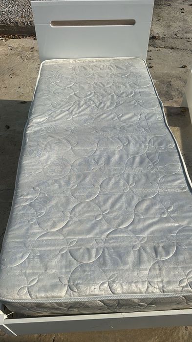 Сатылады бағасы келісімді. Ұсталынған. Бірақ барлық жері сау