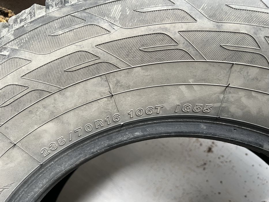 Шины зимние в хорошем сост