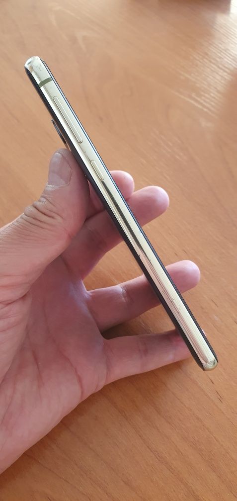 Samsung S10e (Android 11). Корейский.