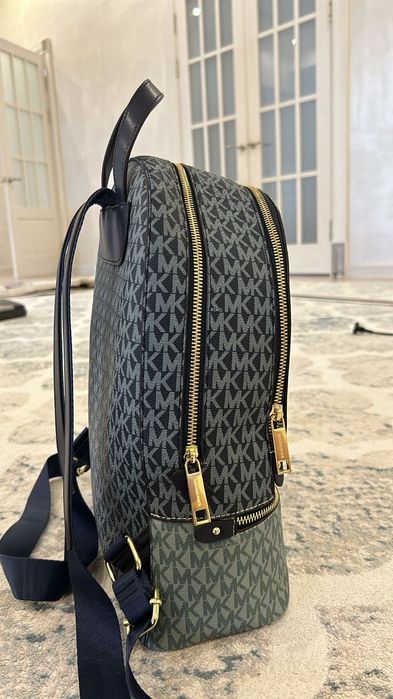 Рюкзак отличный на