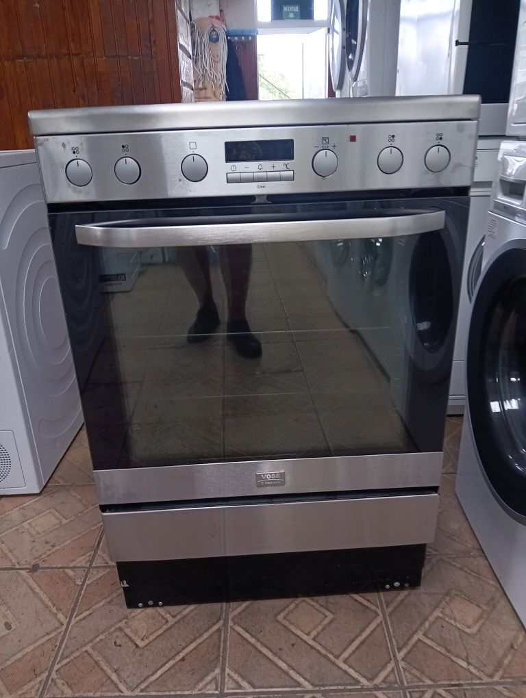 Иноксова печка с индукционни котлони Voss Electrolux 2 години Гаранция