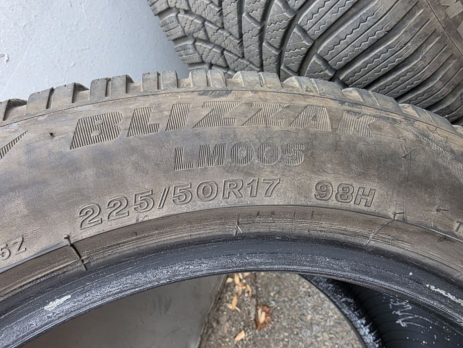 Зимни Гуми 225/50/17 Bridgestone  Blizzak LM005