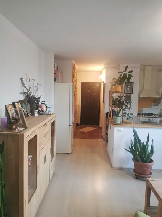 Vând apartament 3 camere