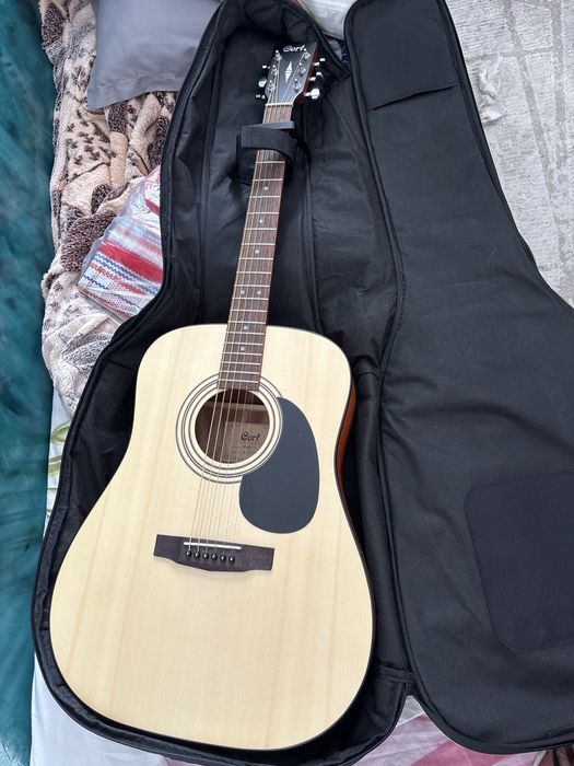 Cort Earth 100 сатылады 50 мың