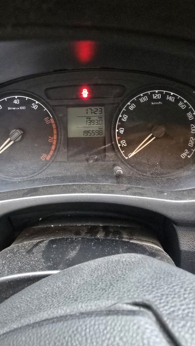 Vând Skoda Fabia 1.2