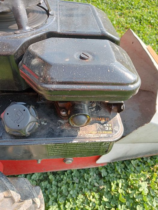 Vând motocoasă benzina