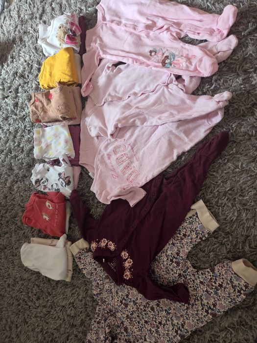 Голям лот бебешки дрешки за момиче