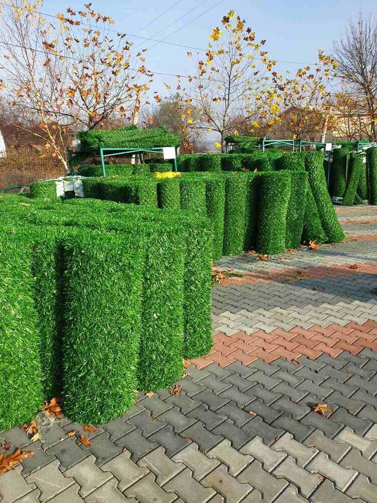 Метални оградни пана и колове. Мрежа с декорация. Врати.Ограда.