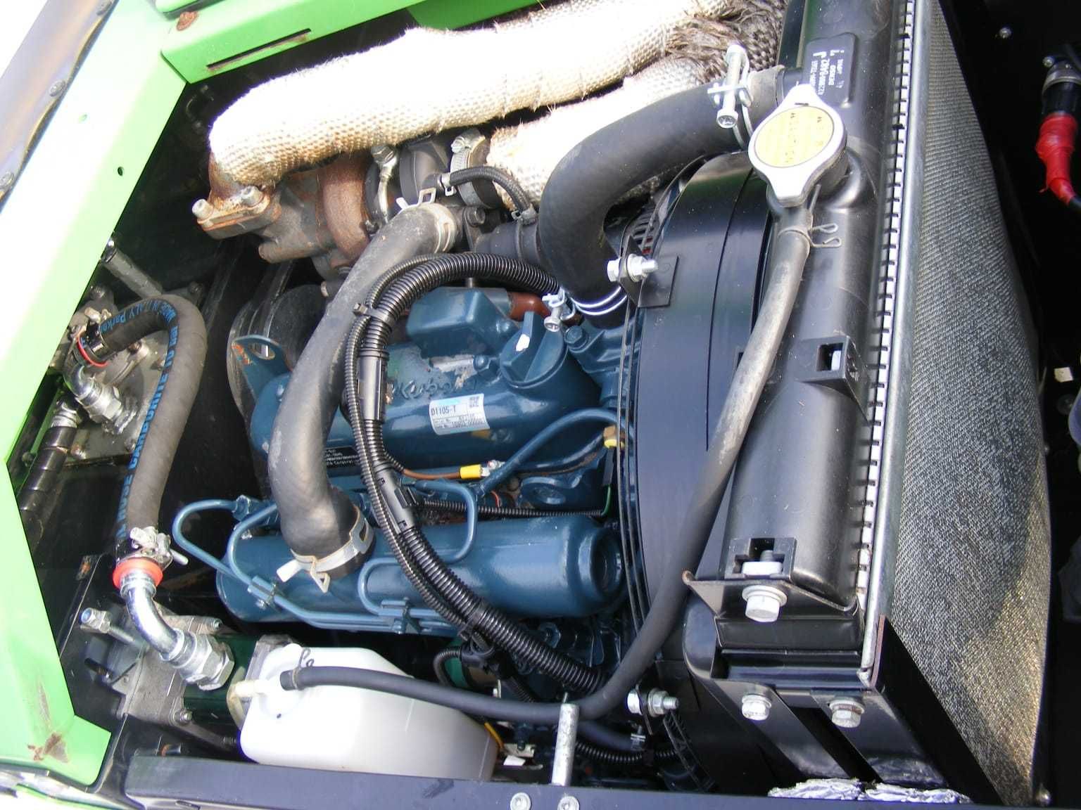 Tocătoare lemne crengi GreenMech diesel profesionala