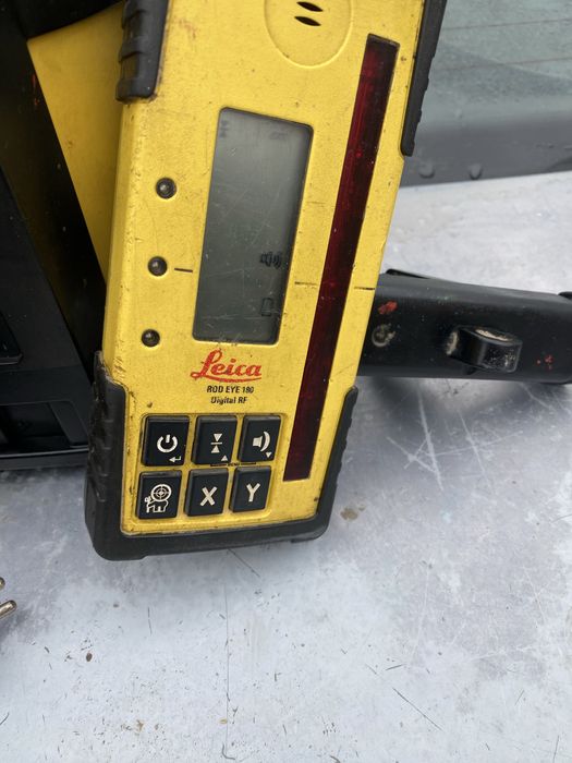 Nivela laser LEICA Rugby 840