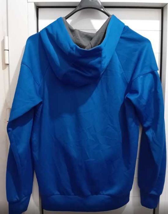 Чисто ново оригинално горнище Hummel