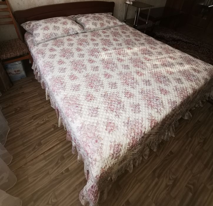 Кровать двуспальная