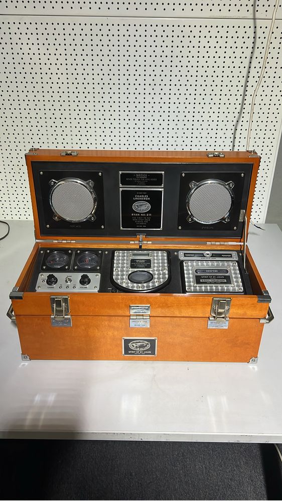 Vand Radio Vintage „Charles Lindbergh – Ryan NX-211”