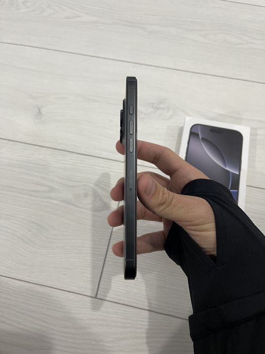 Iphone 16 Pro Max 512 GB Negru Ca nou Factura & Garantie