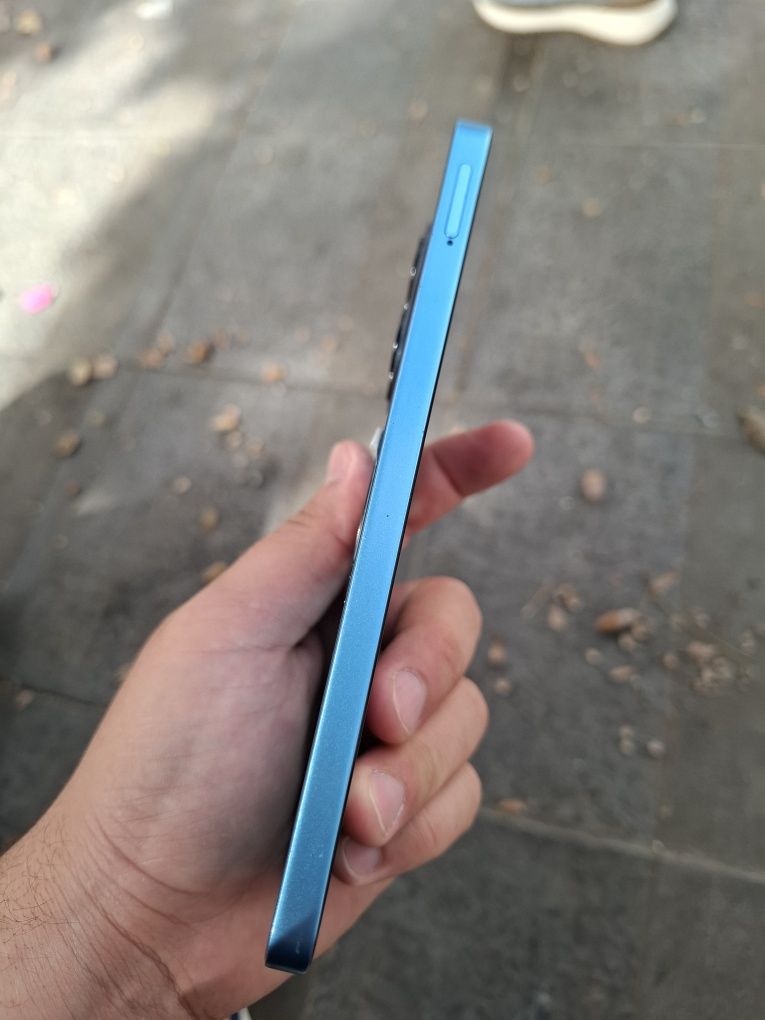 Срочно продаётся Honor X8A 8/128
