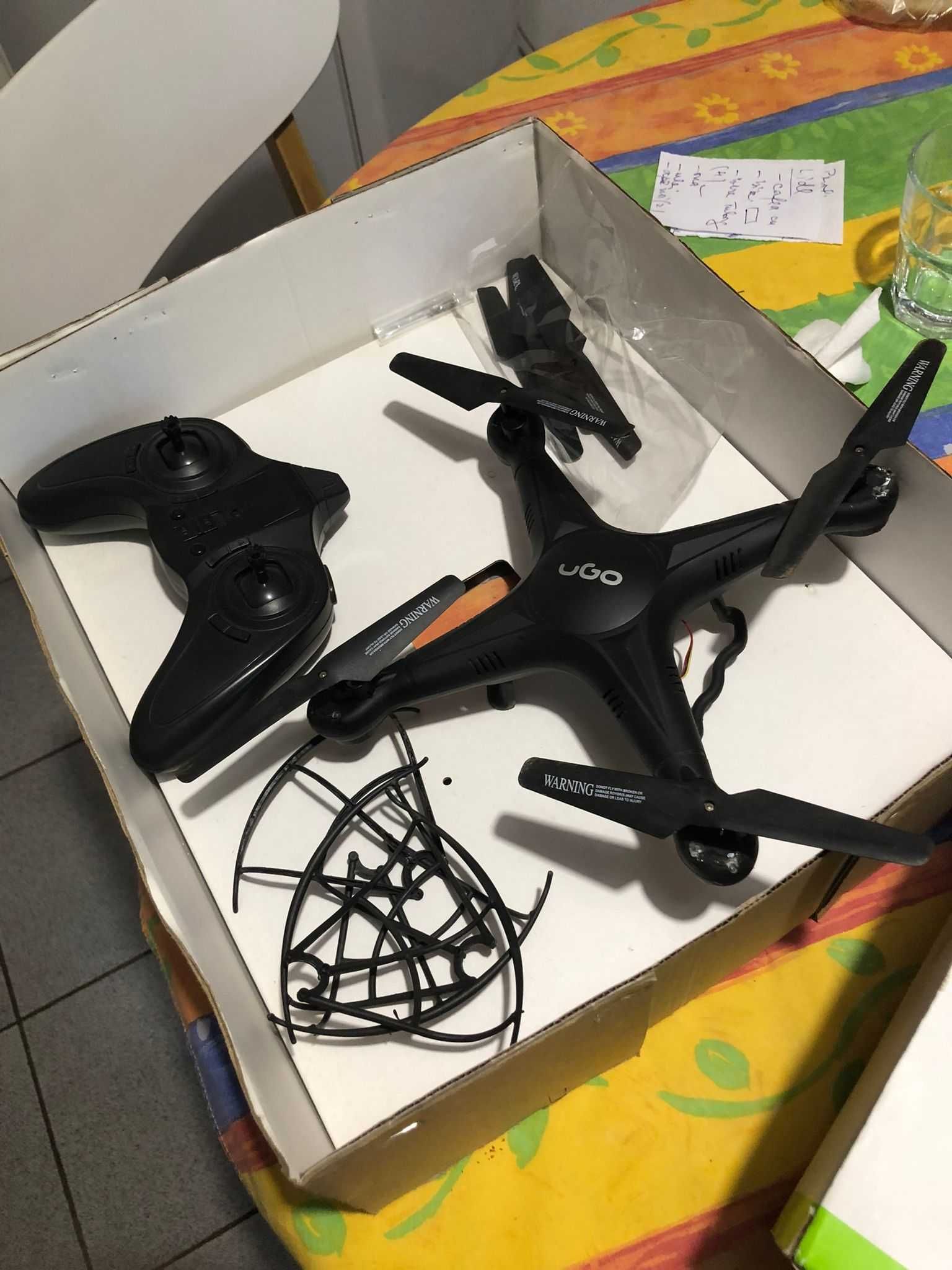 Drona cu camera si radio si ochelari 3D