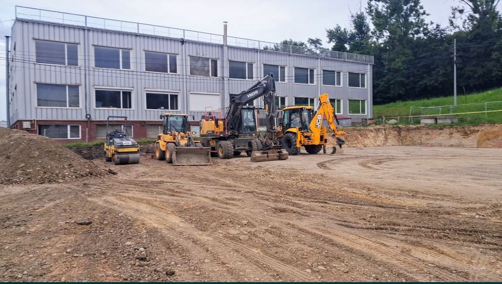 Utilaje Constructii Buldoexcavator Mini Excavator Dumper Cilindru