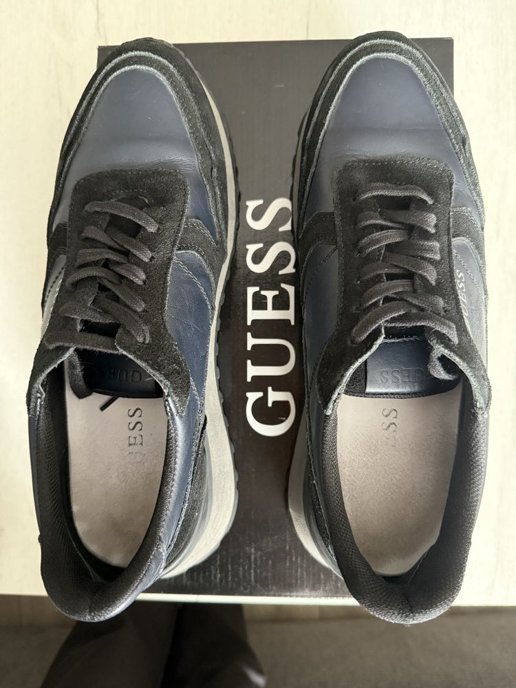 Мъжки маратонки GUESS 42