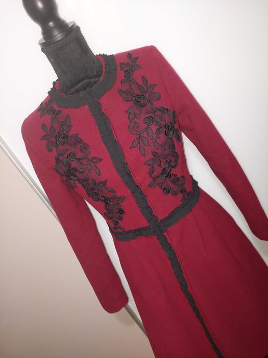 Palton Starshiners/LaDonna visiniu cu broderie, marime 38