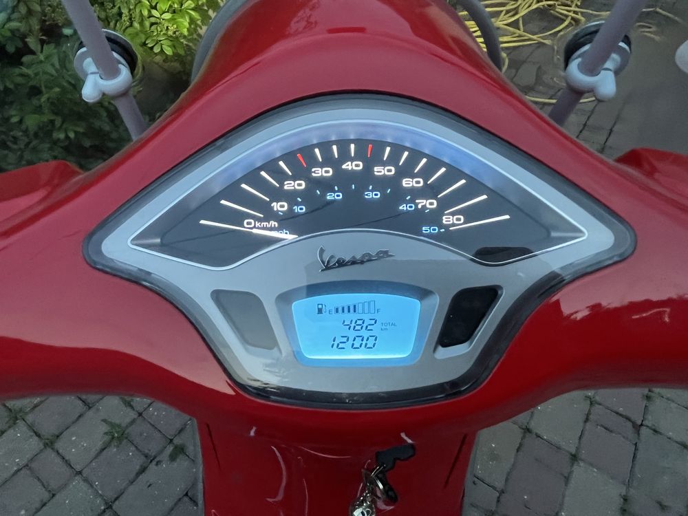 Vand Vespa Primavera 49cc