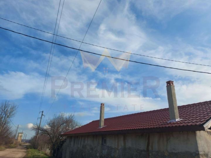 Продава се Къща в с. Засмяно, Област Варна - 100 кв.м за 350 €/кв.м - Снимка #1
