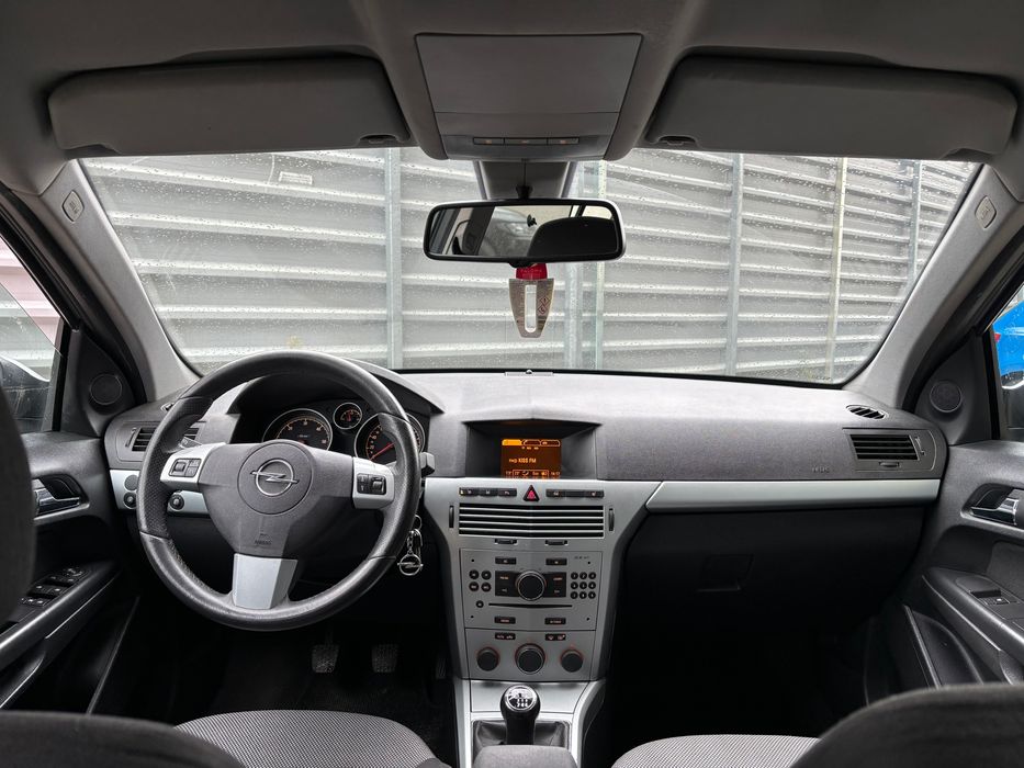 Opel Astra H facelift