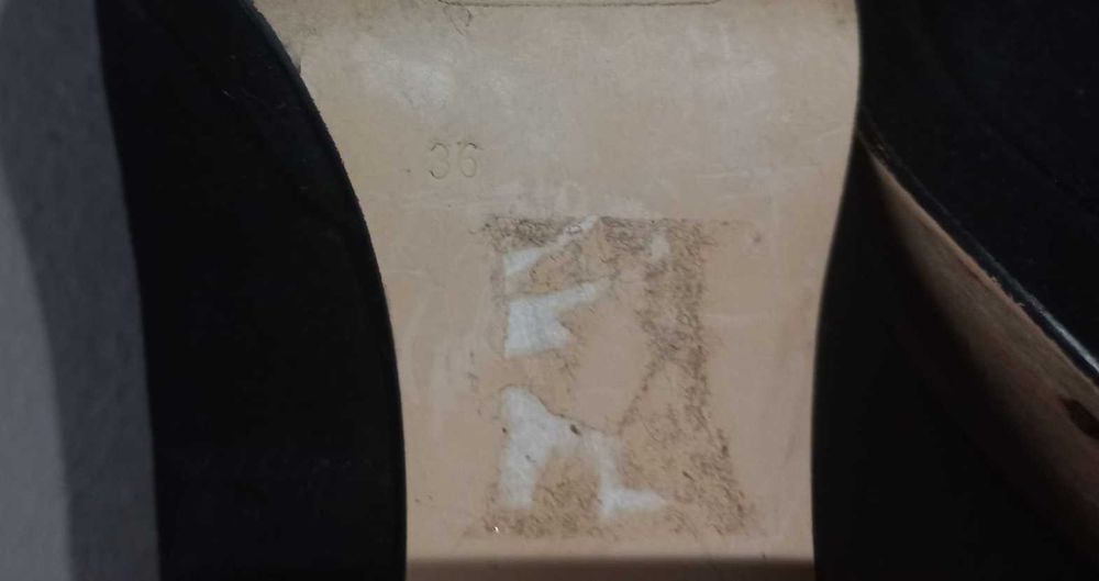 Pantofi 5th Avenue negru/argintiu cu toc din piele intoarsa marimea 36