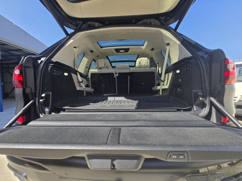 BMW X7 M50i V8 • FULL • Bowers & Wilkins • Night Vision • Garanție2026