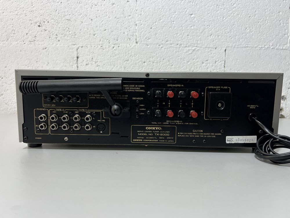 Vand amplificator Onkyo TX-2000