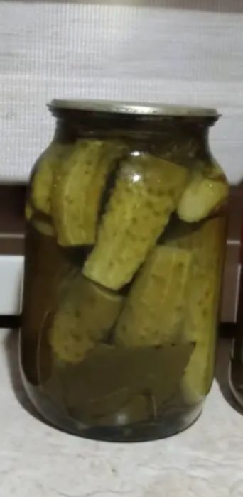 Соленья, Огурцы.