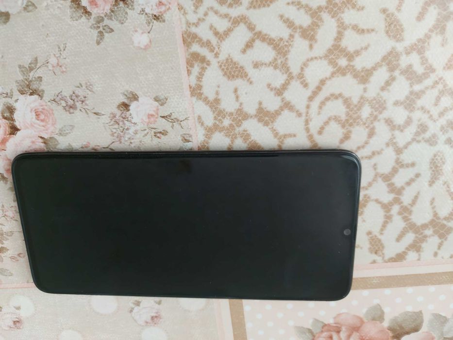 Самсунг А 70 RAM 6/128GB