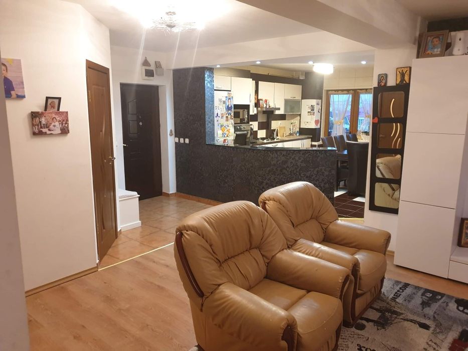 Închiriez apartament 3 camere bloc 2009 str. Depoului