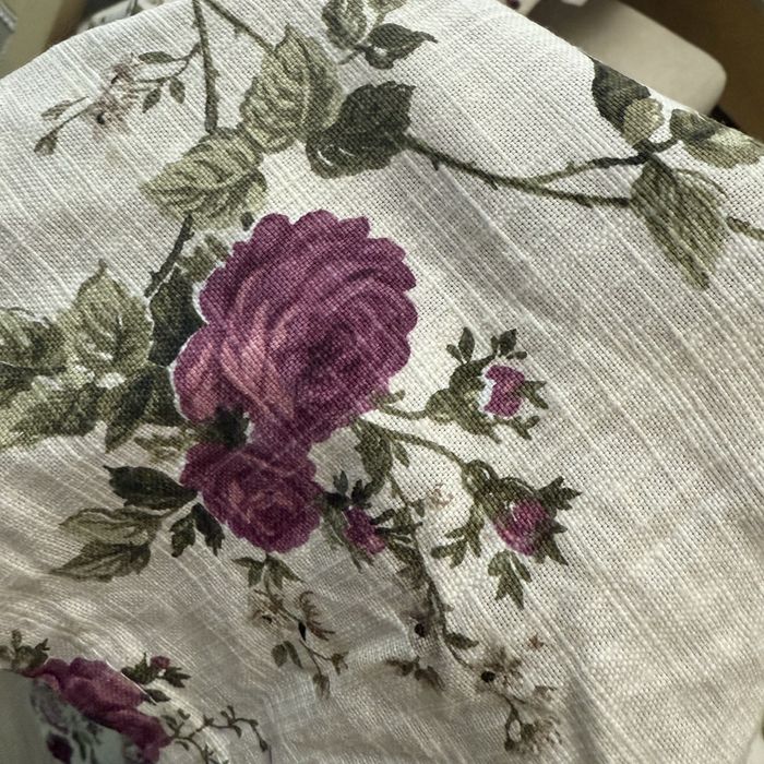 Продам шторы в спальню и кухню