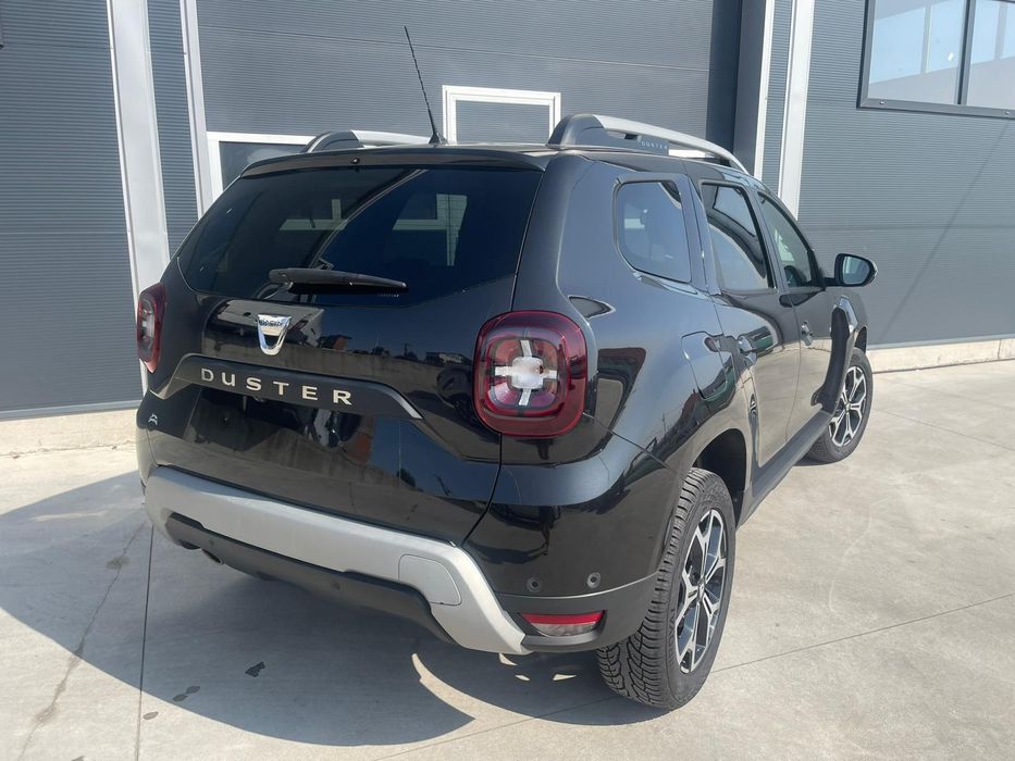 Dacia Duster 1.3 TCE 130cp jante climatronic camere 360 jante 17