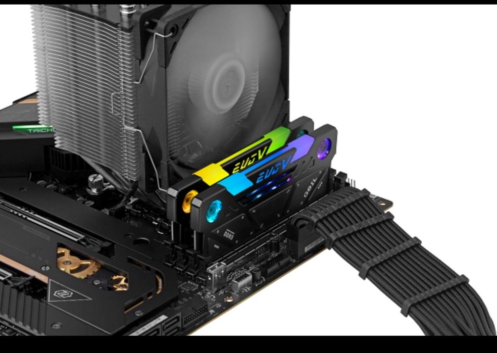 Продам оперативную память GeIL EVO V DDR5 32GB (2×16GB), 7200 MHz, CL3