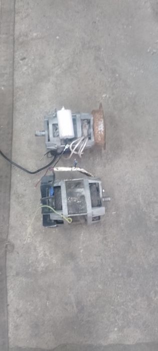 Двигатели для бытовой бетономешалки.